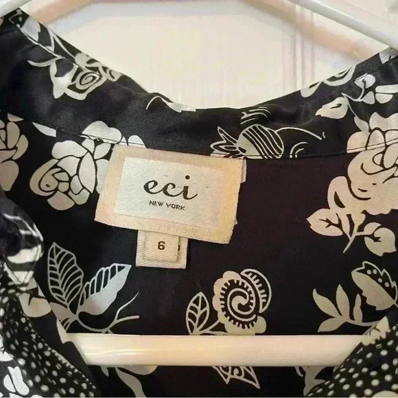 ECI silk blouse size 6 black & white floral design with tie back EUC - Picture 2 of 9